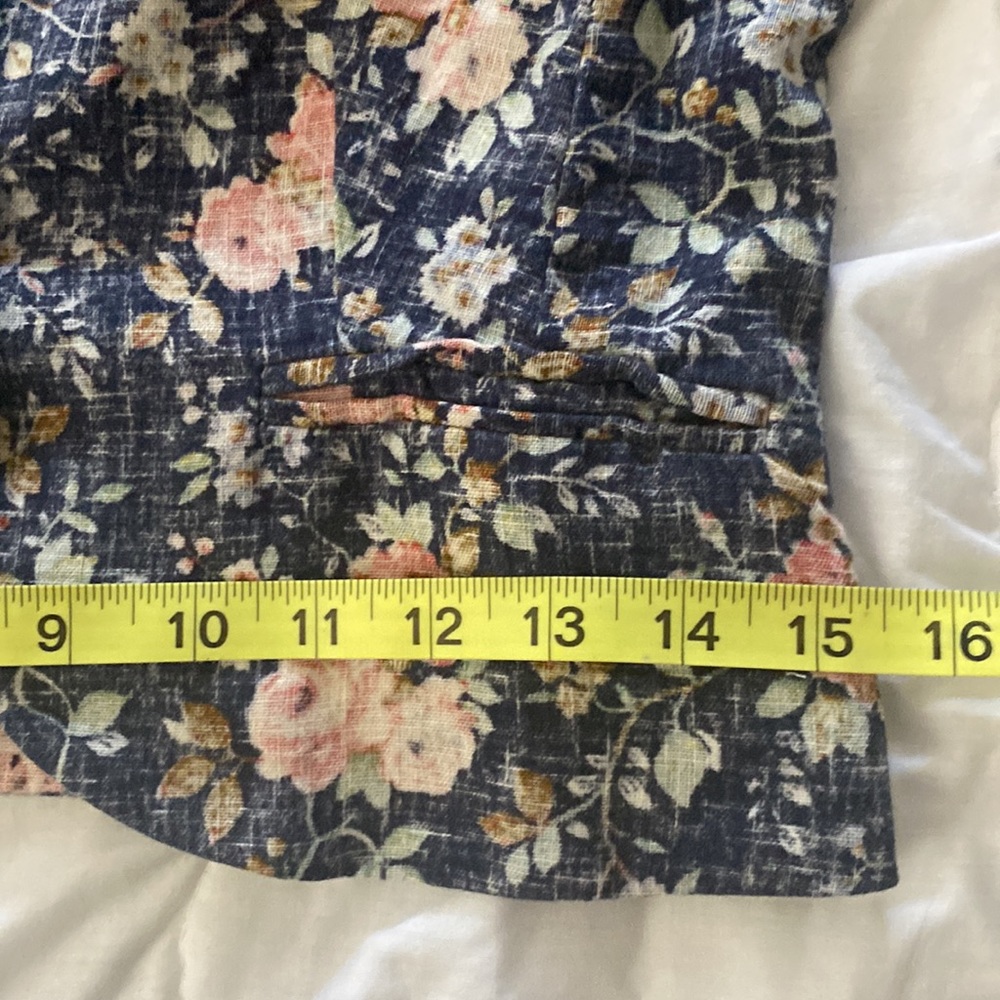 Daughters Of The Liberation Floral Blazer - Picture 8 of 11